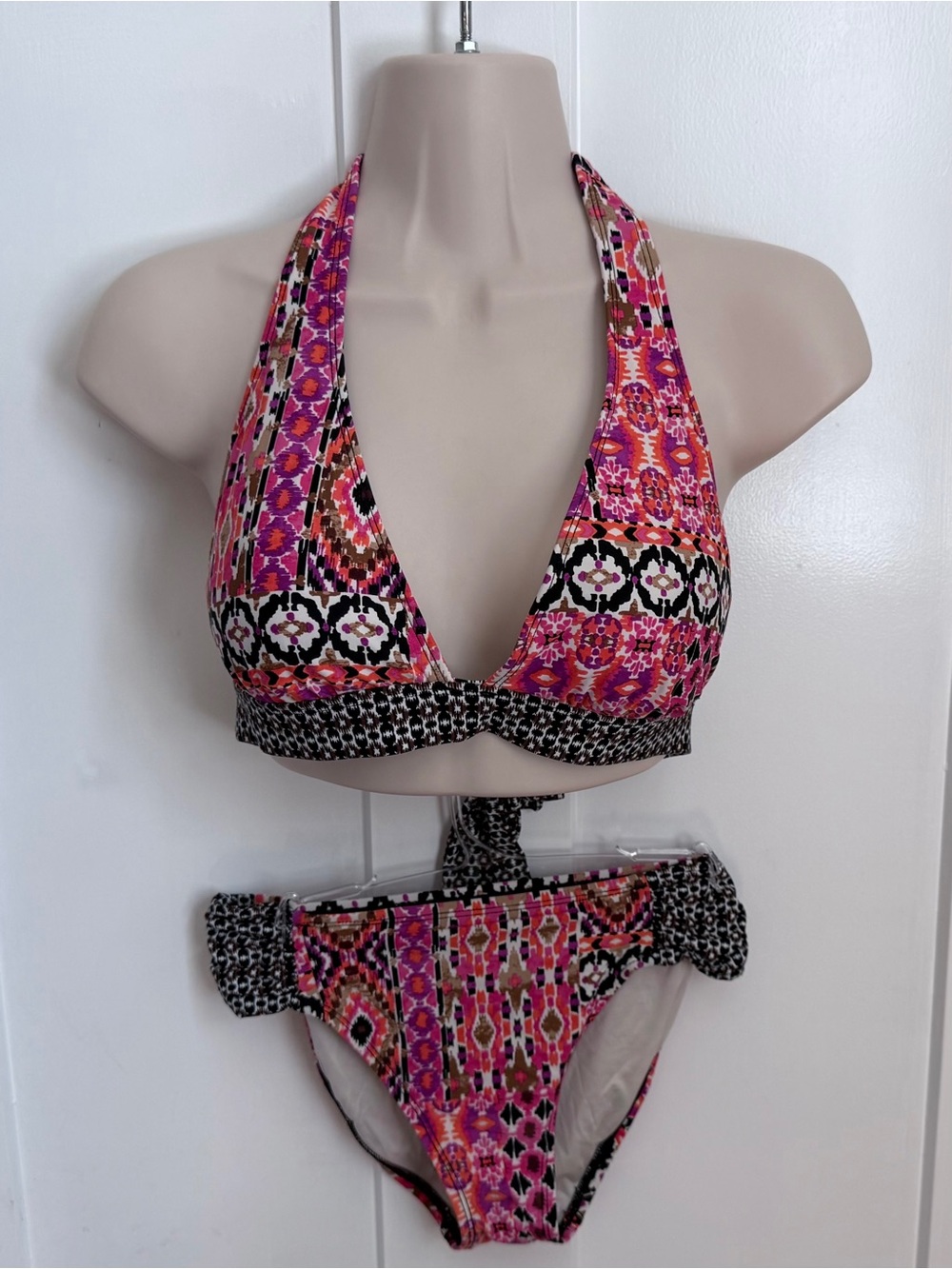 La Blanca Bikini Set Size 6 | Banded Hipster Shirred Bottoms & Banded Halter Top